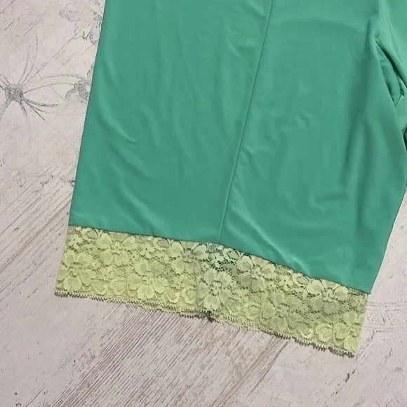 UnderSummer slip shorts size 2X in green with lace trim - Picture 2 of 6